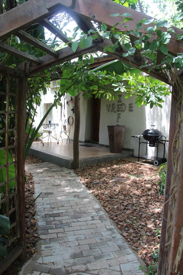 מודימול Bush Lovers Lodge מראה חיצוני תמונה