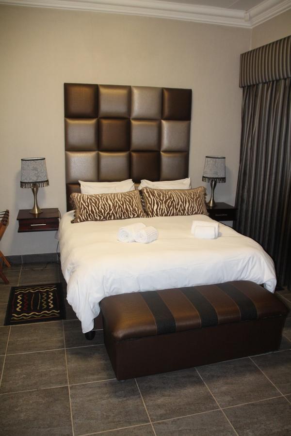 מודימול Bush Lovers Lodge חדר תמונה